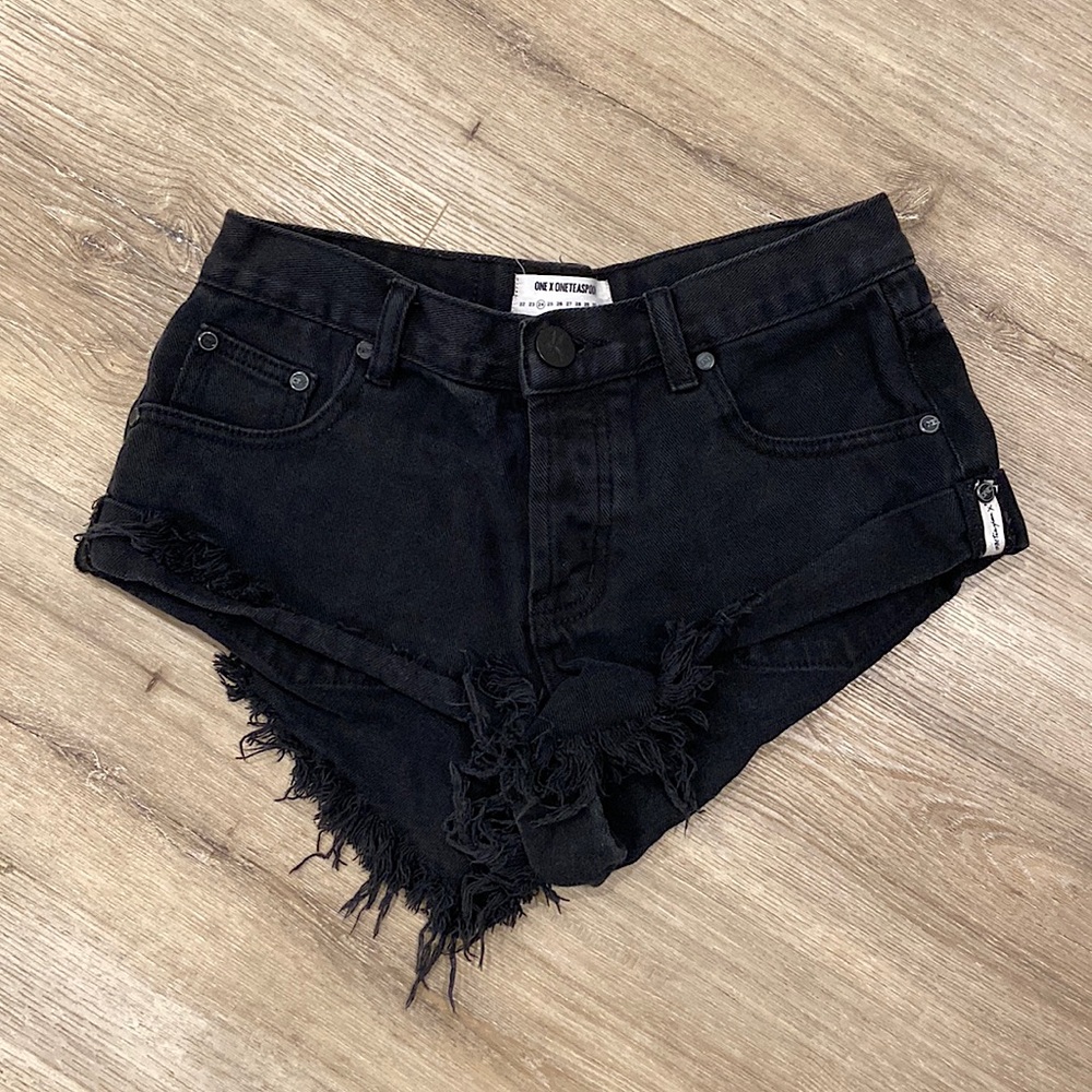 One Teaspoon Bandit Shorts in size 24